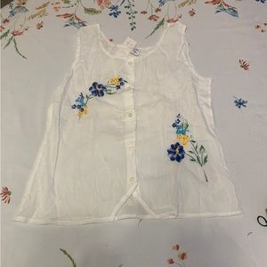 NWT made in Greece tank top embroidered floral medium
